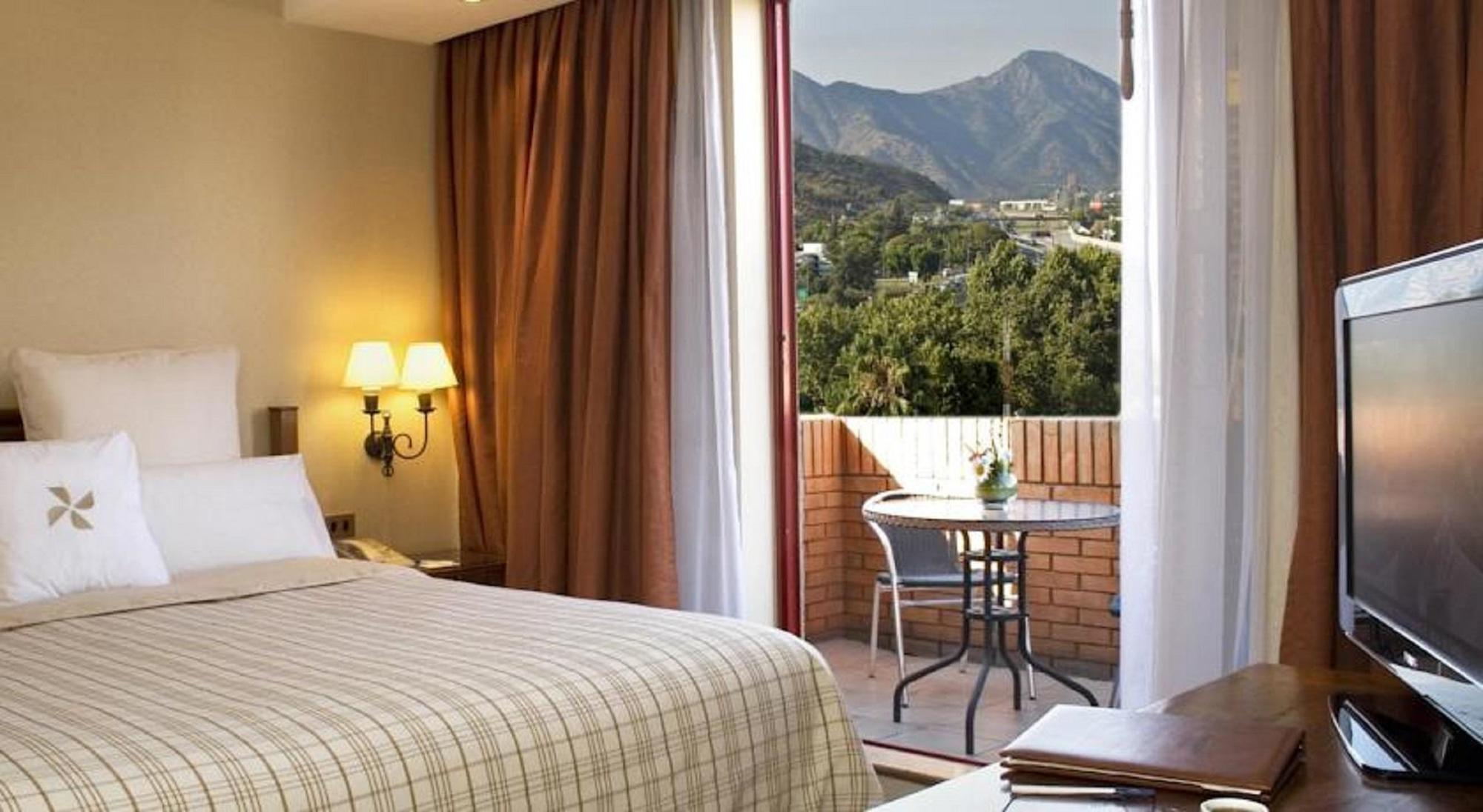 โฟร์ พอยทส์ บาย เชอราตัน ซานติอาโก Hotel ภายนอก รูปภาพ