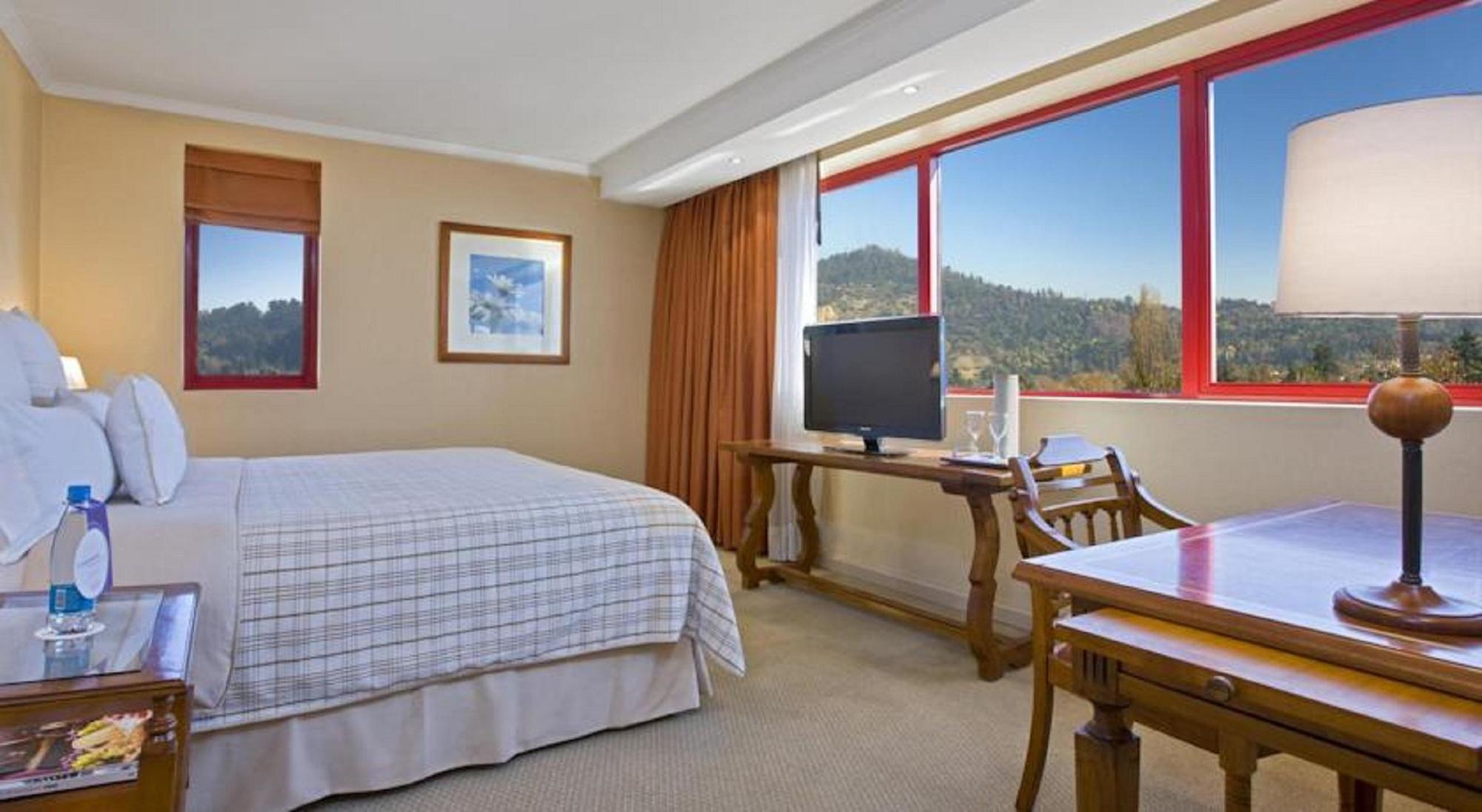 โฟร์ พอยทส์ บาย เชอราตัน ซานติอาโก Hotel ภายนอก รูปภาพ